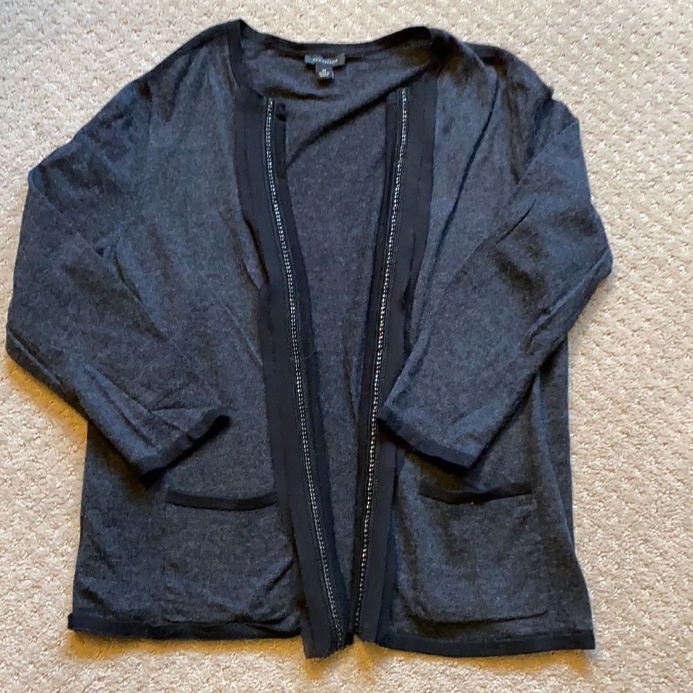 Ann Taylor cardigan sweater. Size Medium. Good condition